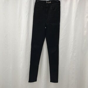 Levi’s Mile High Skinny Jeans